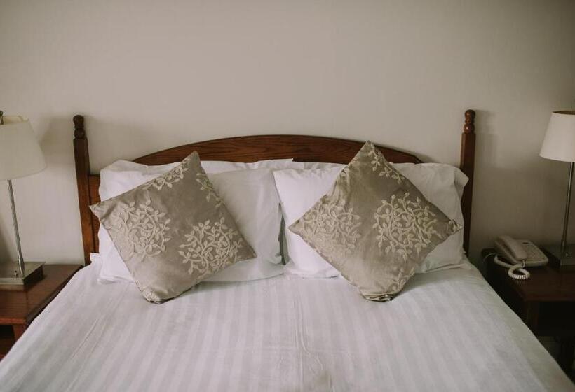 غرفة قياسية فردية, Royal Valentia