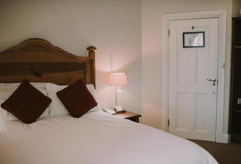 غرفة قياسية, Royal Valentia