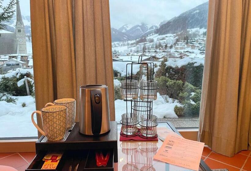 سوییت با چشمانداز کوه, Villa Oxa Boutique Design