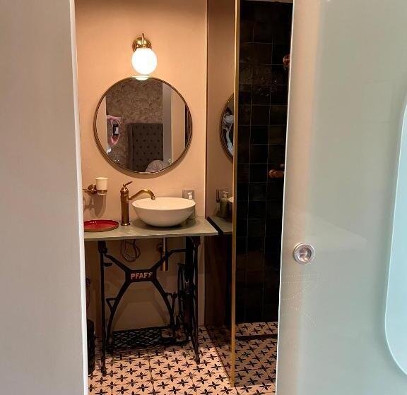 سوییت با چشمانداز کوه, Villa Oxa Boutique Design