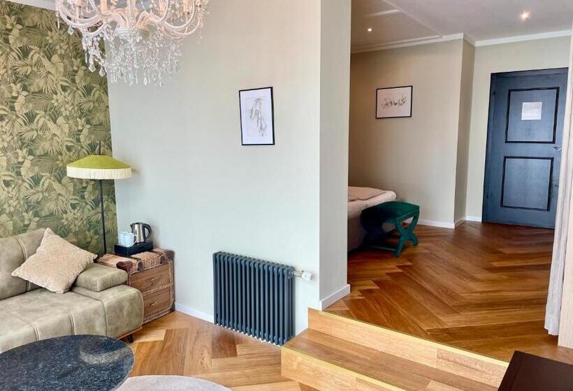 سوییت با چشمانداز کوه, Villa Oxa Boutique Design