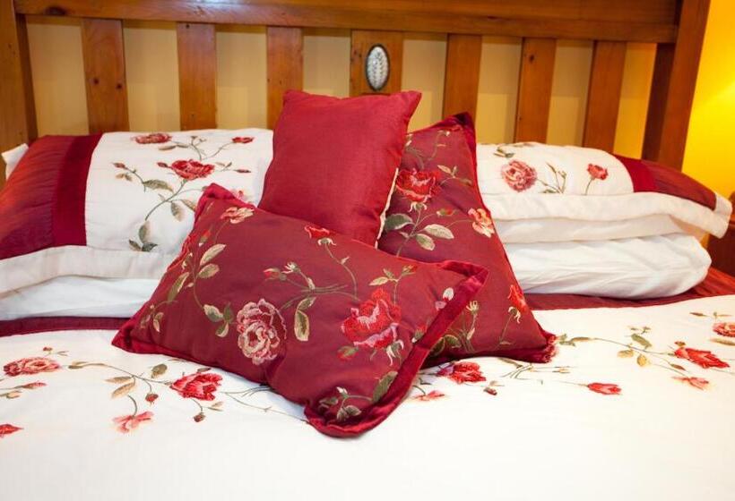 اتاق استاندارد سه نفره, Evergreen Bed & Breakfast