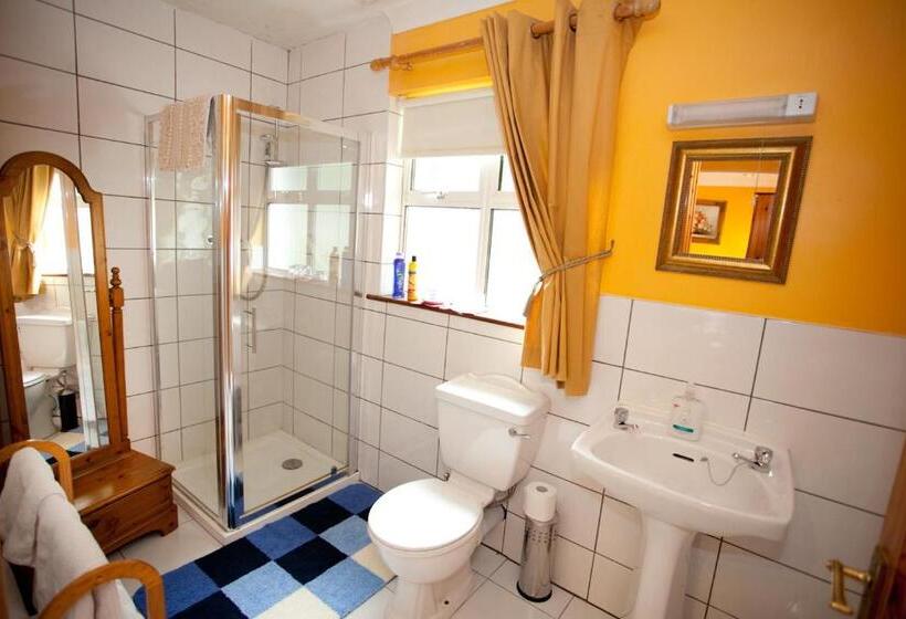 اتاق خانوادگی, Evergreen Bed & Breakfast