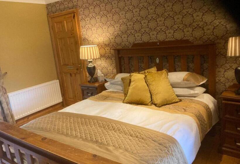 اتاق استاندارد سه نفره, Evergreen Bed & Breakfast