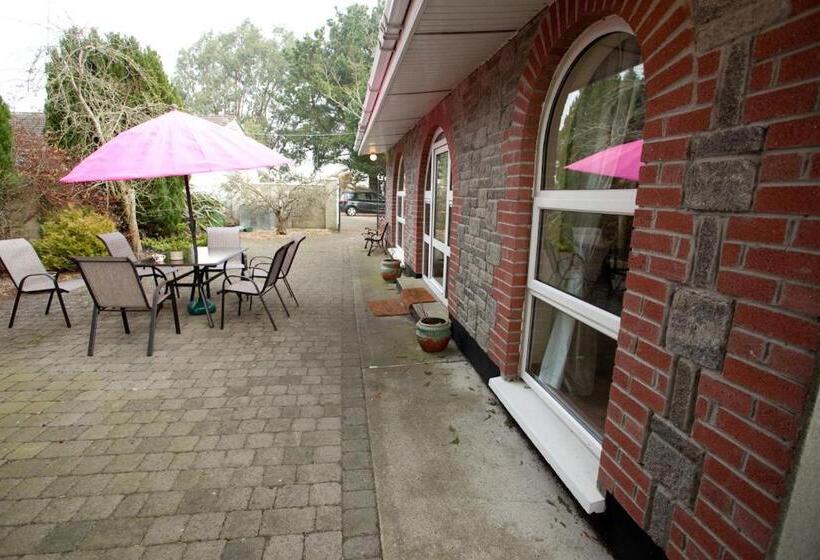 سوییت خانوادگی, Evergreen Bed & Breakfast