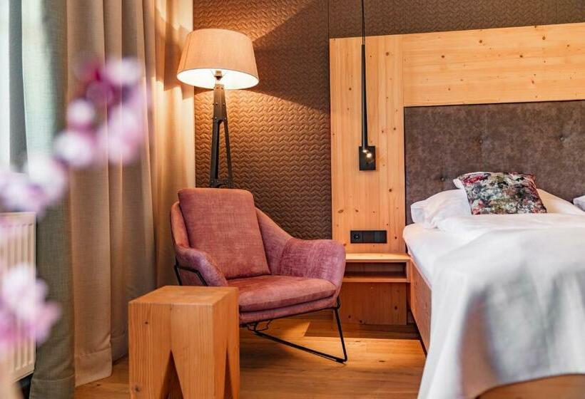 スタンダードルーム, Annelies