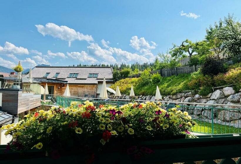 バルコニー付きスタンダードルーム, Annelies