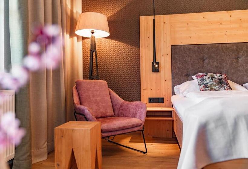 バルコニー付きスタンダードルーム, Annelies