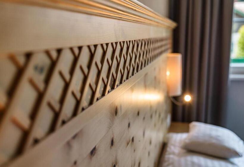 バルコニー付スイート, Annelies