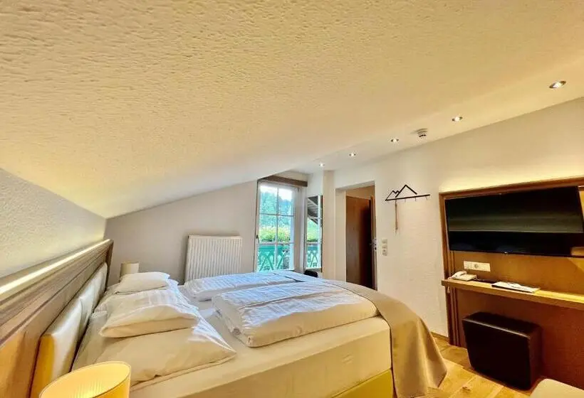 Pokój Ekonomiczny, Annelies