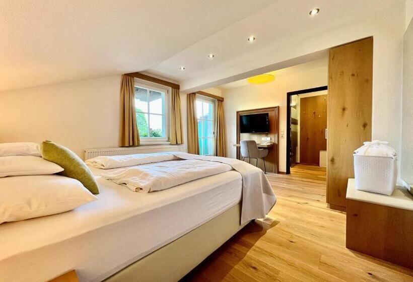 エコノミールーム, Annelies