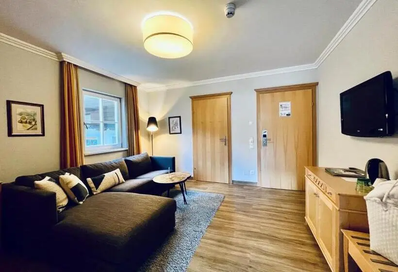 Junior Suite, Annelies