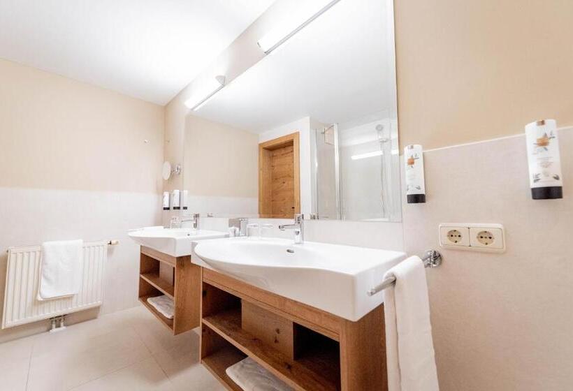 Полулюкс, Avita Resort Bad Tatzmannsdorf