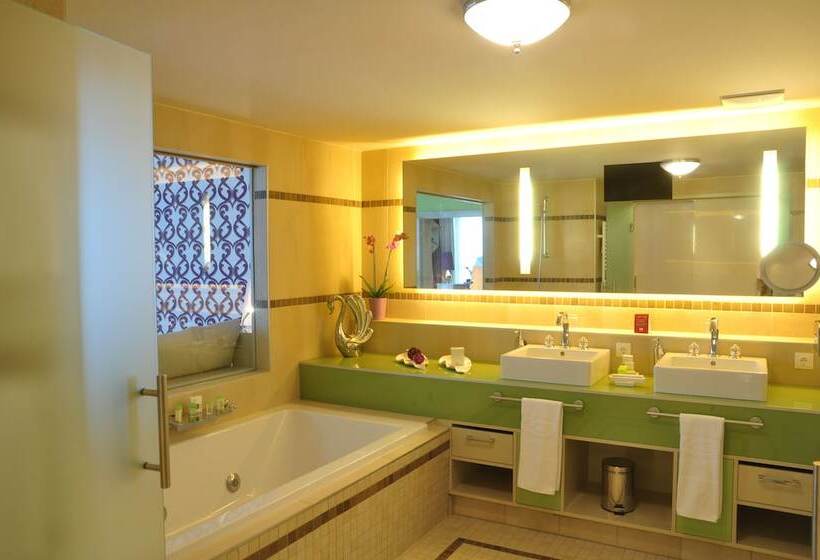 Полулюкс, Avita Resort Bad Tatzmannsdorf