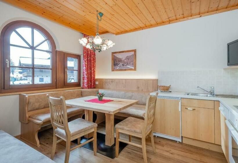 ２ベッドルームのスーペリアアパートメント, Garni Ransburgerhof