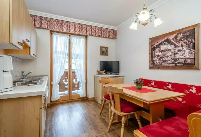 Huoneisto 2 Makuuhuonetta, Garni Ransburgerhof