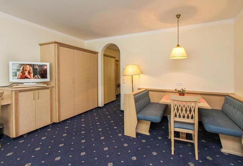 جناح, Gasthof Bad Hochmoos