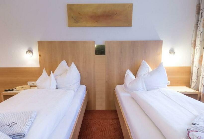 스탠다드 발코니 룸, Grieserin