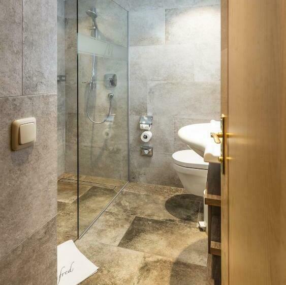 스탠다드 발코니 룸, Grieserin