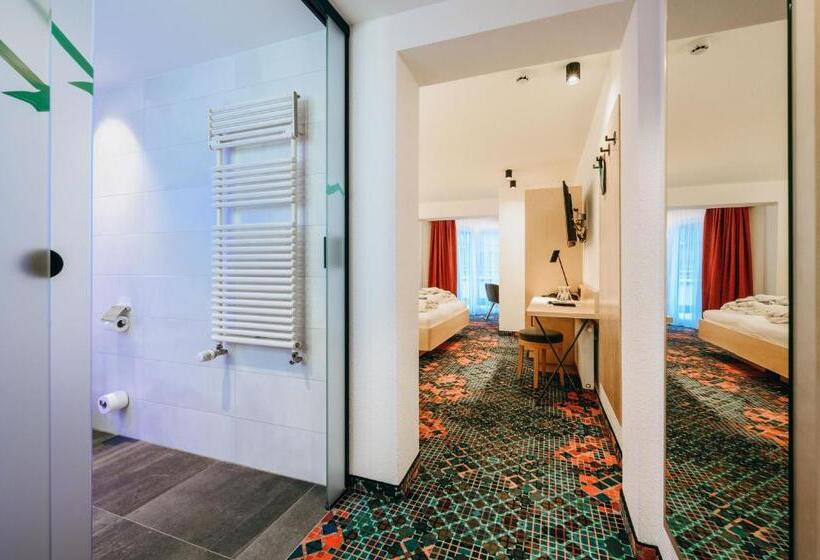 스탠다드 트리플 발코니 룸, Grieserin