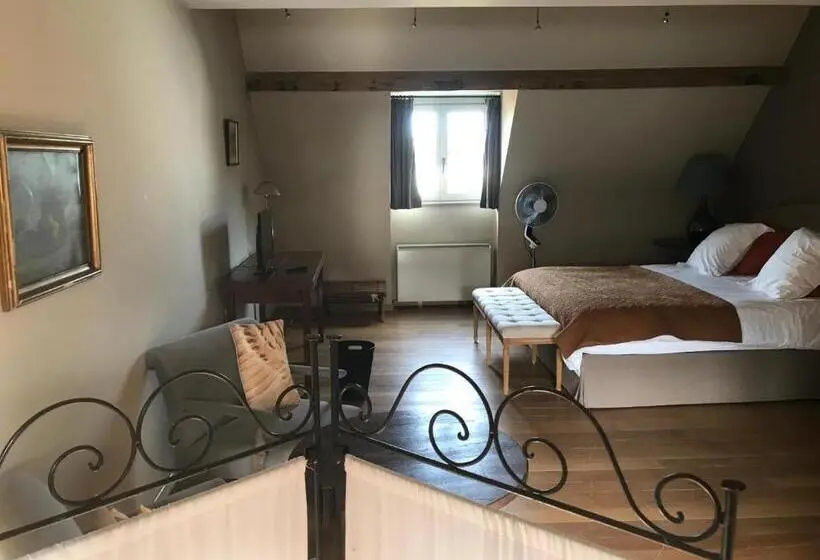 Comfort Kolmen Hengen Huone, Het Oud Gemeentehuis De Levensboom