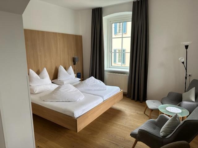 스탠다드 룸, Kendler