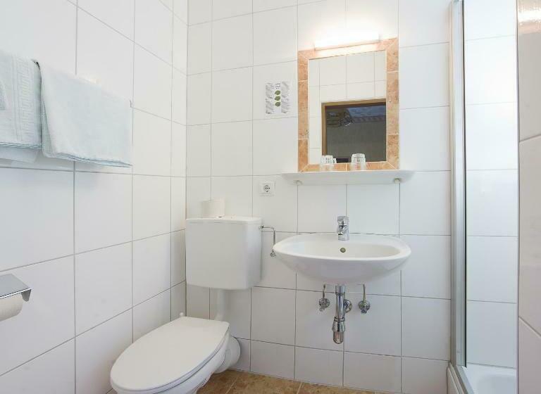 חדר אקונומי יחיד, Linde