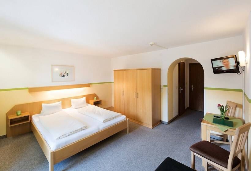 חדר משפחתי, Linde