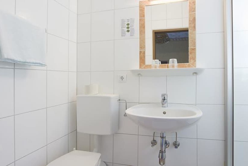 חדר משפחתי, Linde