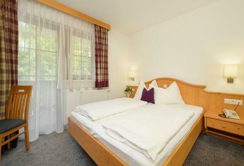 ファミリールーム, Salzburgerhof