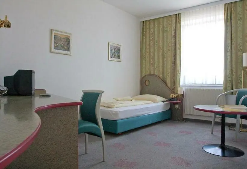 Standard Yhden Hengen Huone, Seminarhotel Göttlesbrunn