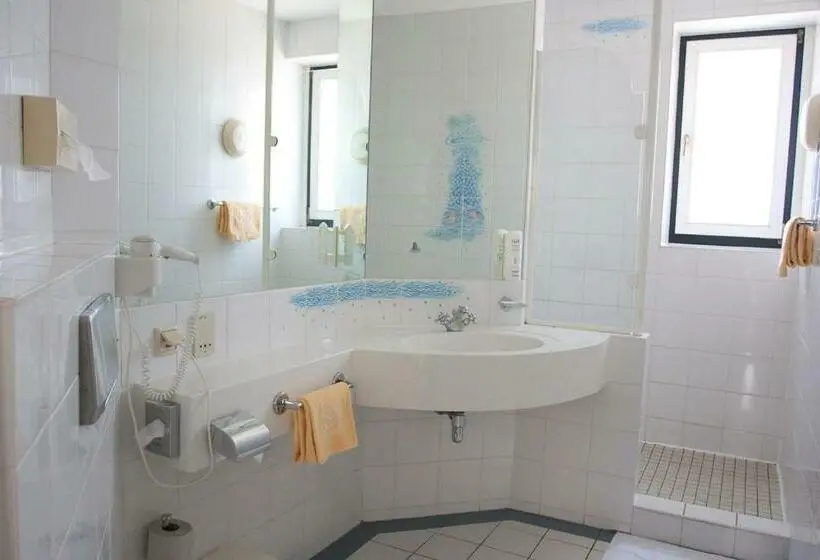 Standard Kolmen Hengen Huone, Seminarhotel Göttlesbrunn
