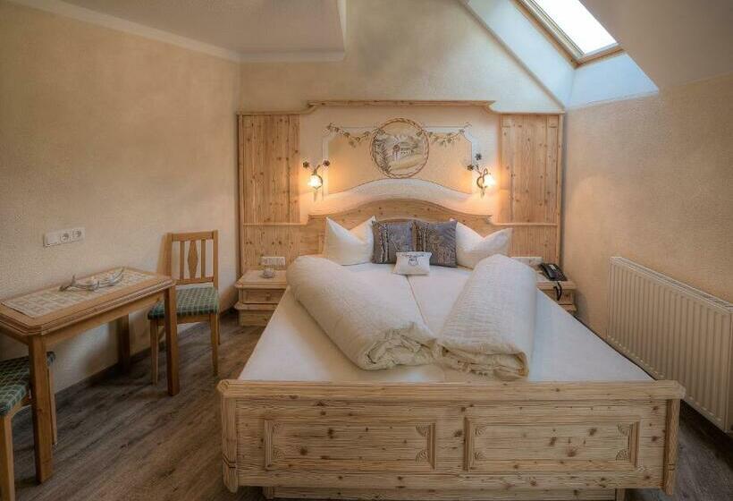 스탠다드 룸, Tanzer