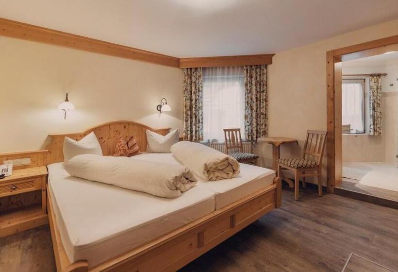 침실 3개 아파트, Tanzer