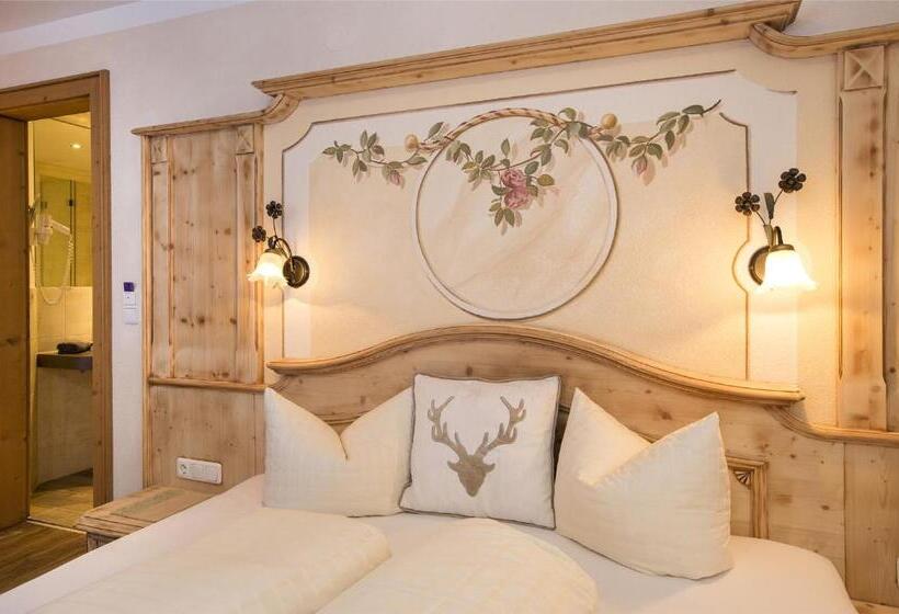 패밀리 룸, Tanzer