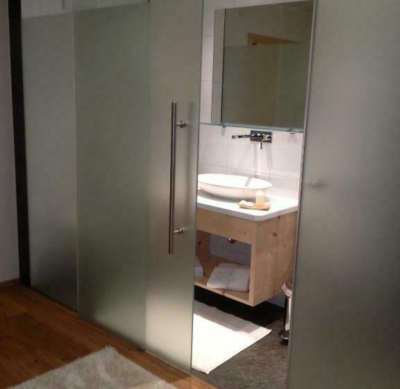 Номер Стандарт, Thaler