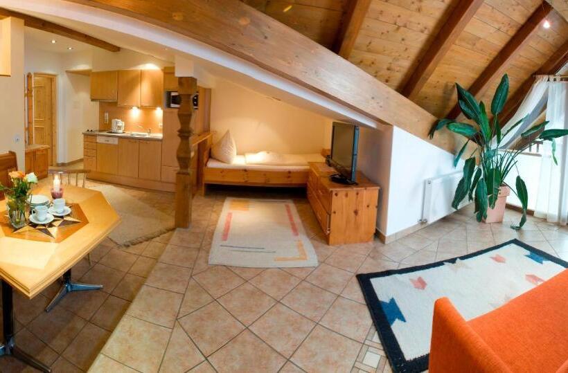 Апартаменты 1 Спальня, Thaler