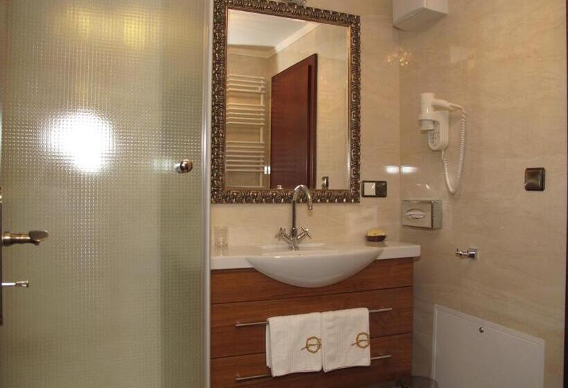 חדר סטנדרט, Zum Heiligen Geist