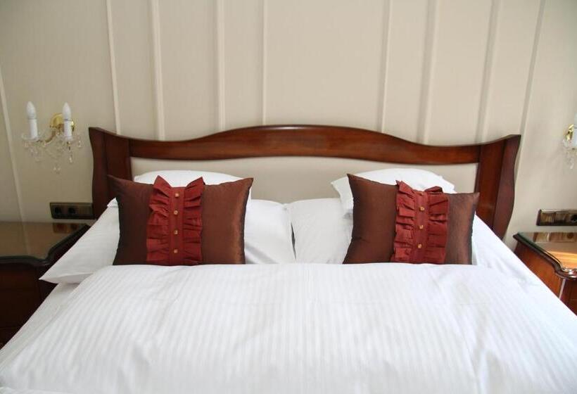 דירת חדר, Zum Heiligen Geist