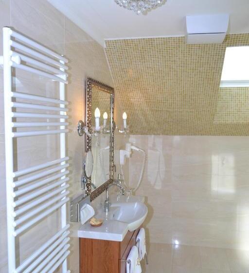 דירת חדר דלוקס, Zum Heiligen Geist