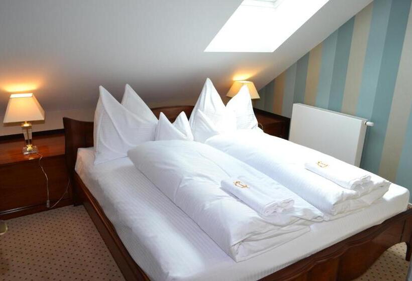 דירת חדר דלוקס, Zum Heiligen Geist