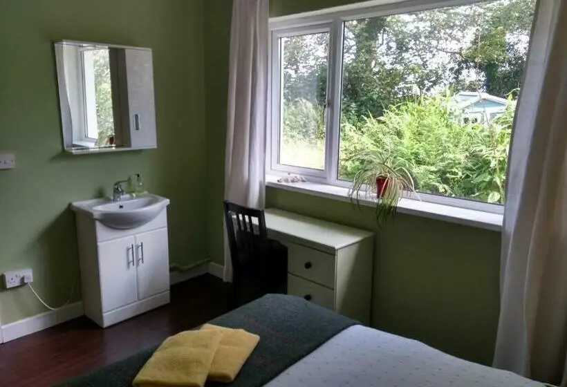 バス共有のスタンダードルーム, Kilcommon Lodge Holiday Hostel