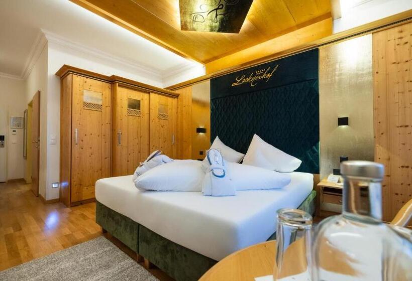 Номер Superior, Schlosshotel Lacknerhof