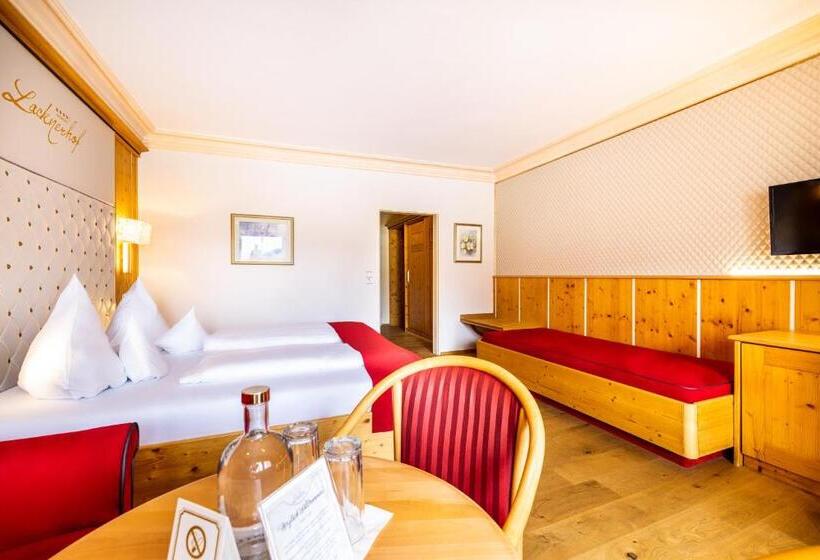 חדר משפתחתי סופריור, Schlosshotel Lacknerhof