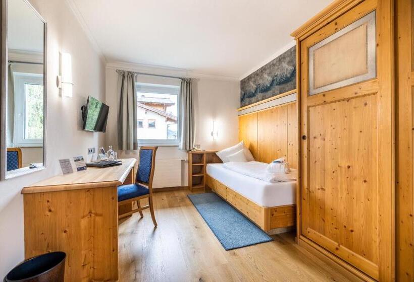 اتاق لوکس یک تخته, Schlosshotel Lacknerhof