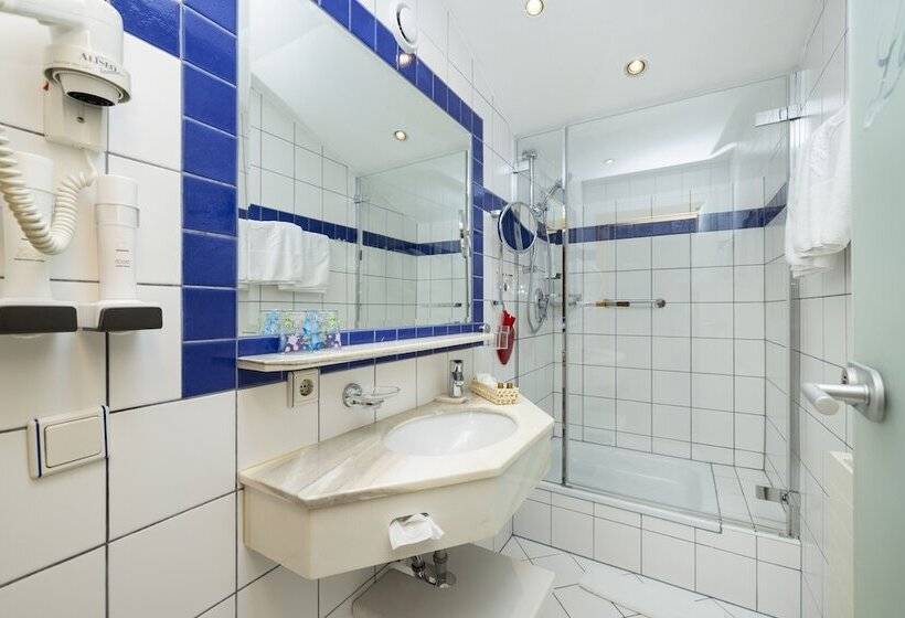 חדר סטנדרט, Schlosshotel Lacknerhof