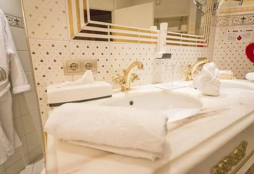 スイート, Schlosshotel Lacknerhof