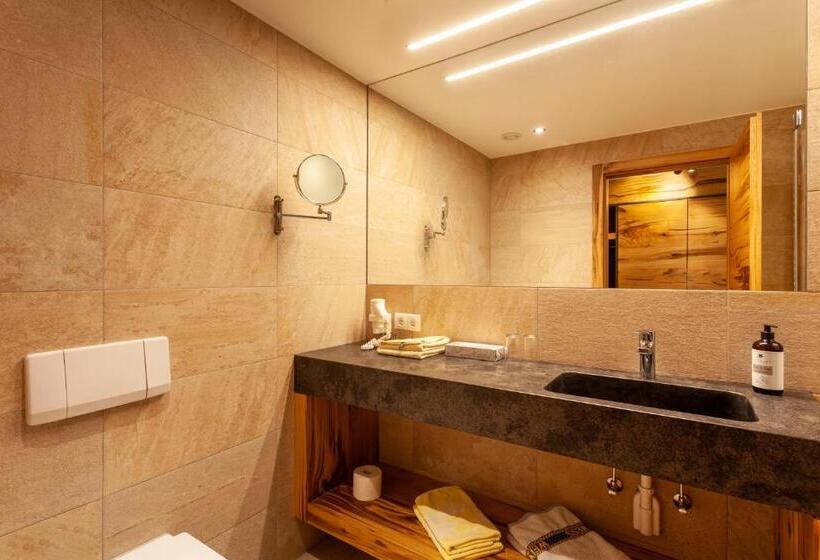 غرفة قياسية مطلة على الجبل, Sporthotel Bachmann