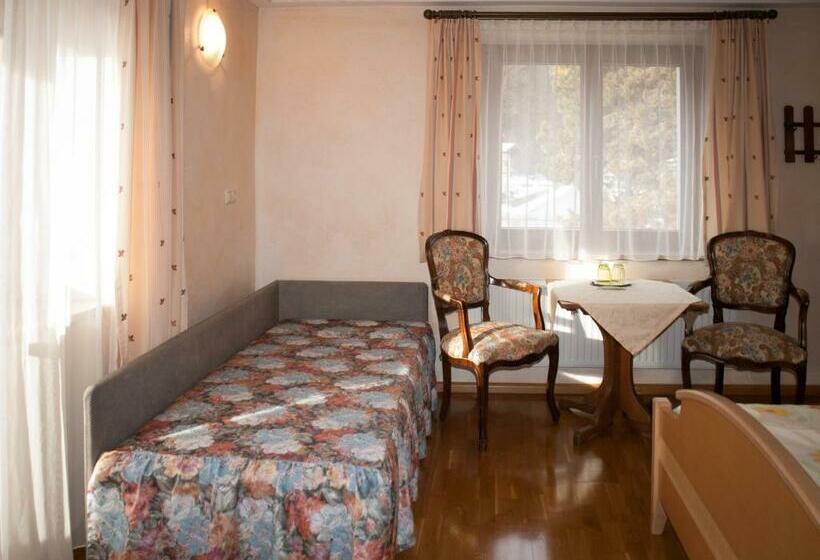 스탠다드 룸, Pension Handle