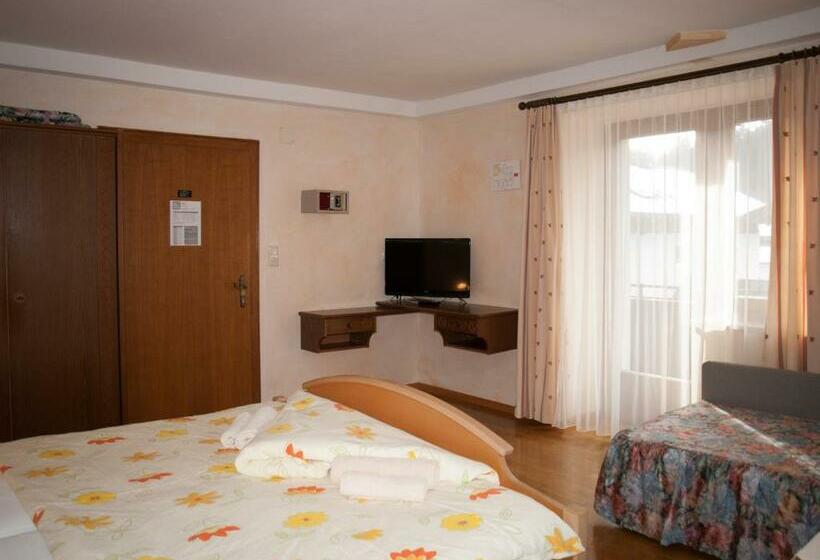 스탠다드 룸, Pension Handle